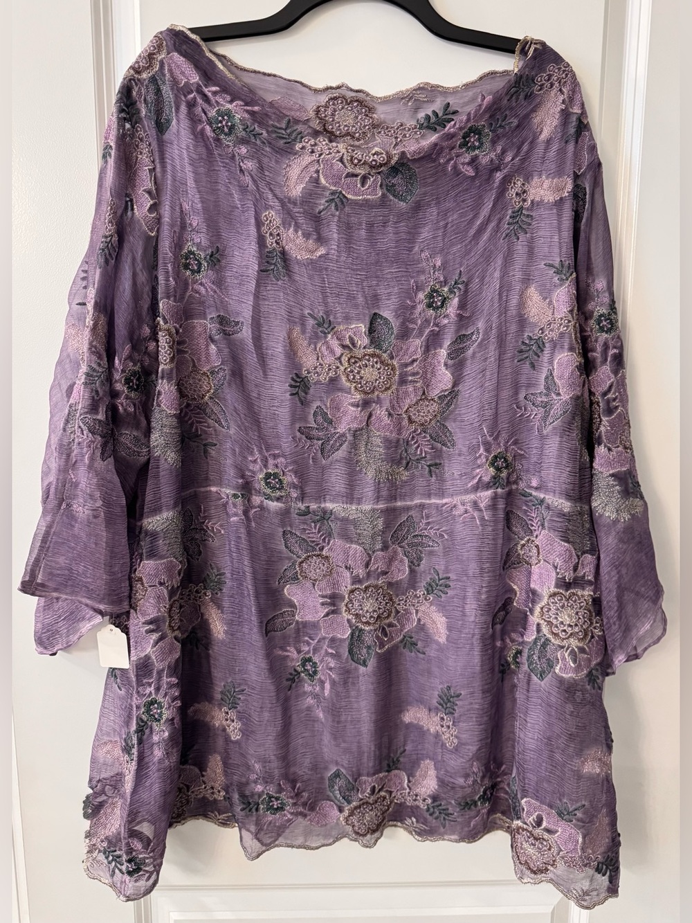 #z261 Soft Surroundings Antonia Silk Floral Embroidered Tunic Top Purple Silver